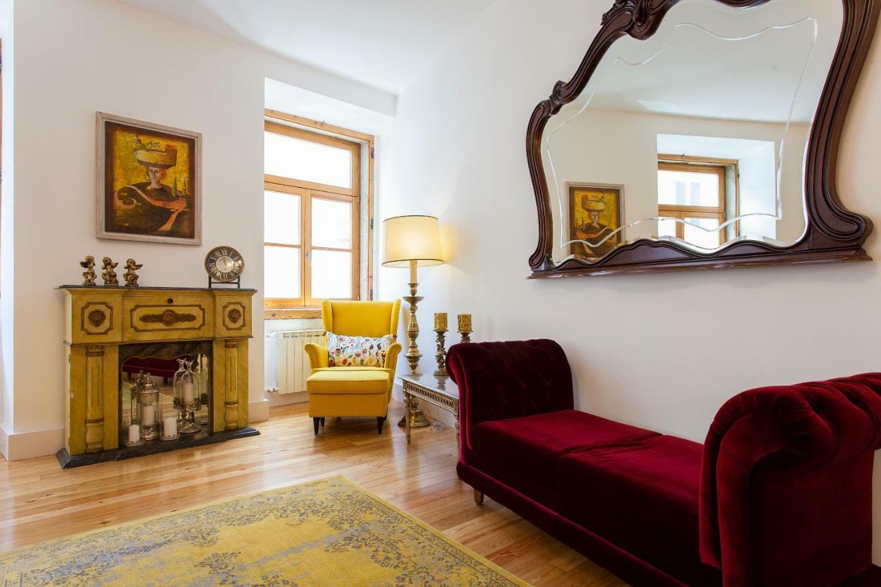 Chiado 4-Bedroom Flat Lisbon Exterior photo