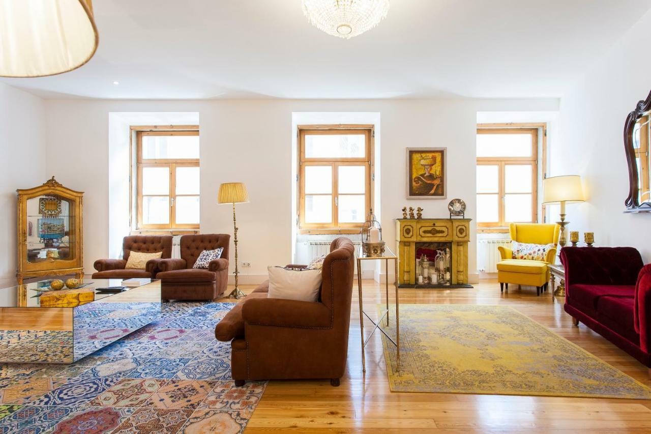 Chiado 4-Bedroom Flat Lisbon Exterior photo